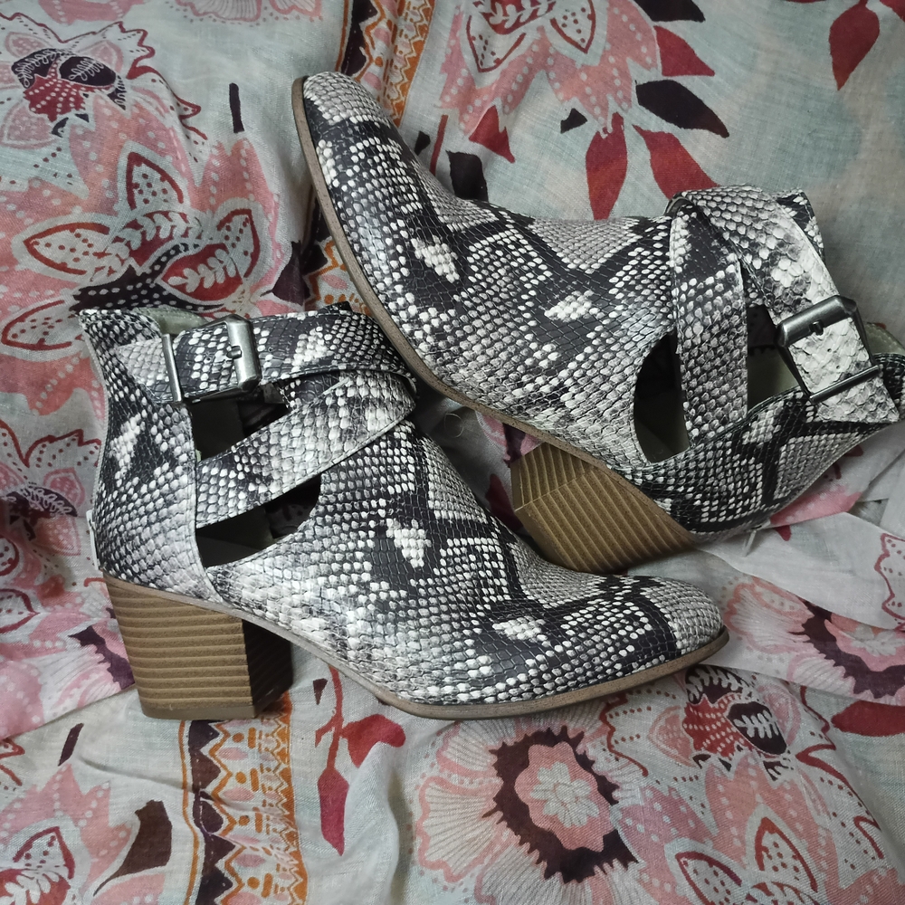 Fergalicious Black and Gray Snake Print Ankle Booties